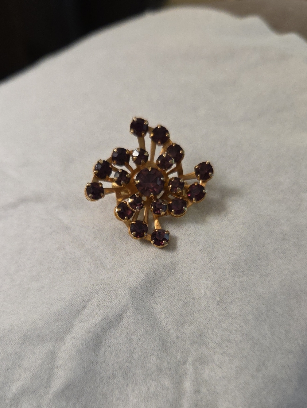 Gold-Tone Purple Crystal Floral BROOCH